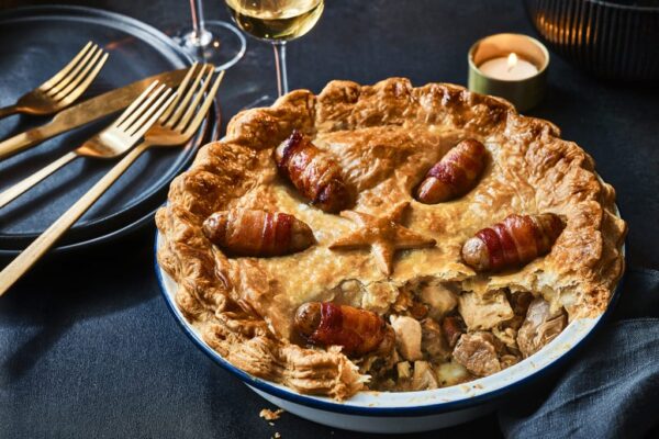 Collection turkey & stuffing pie (serves 6)