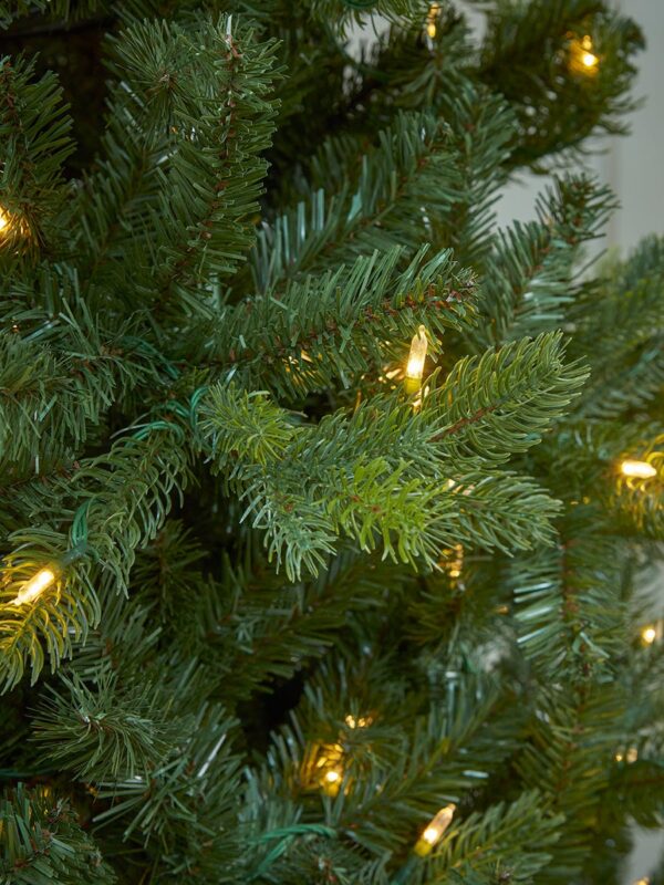 Opulent pine pre-lit christmas tree - 7ft
