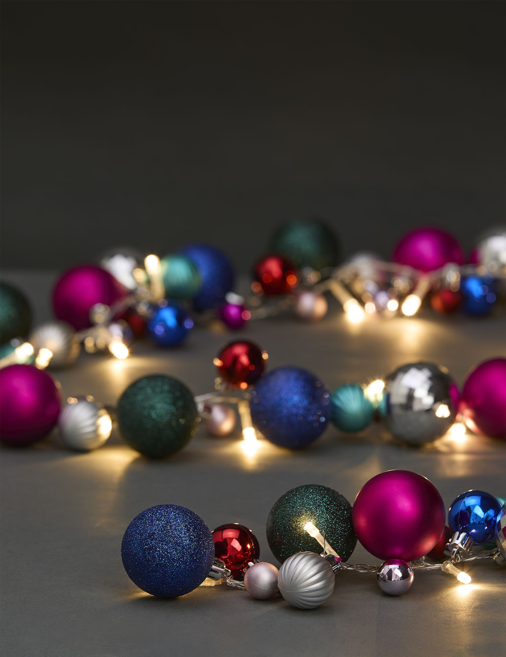 Light up bauble garland Light up bauble garland