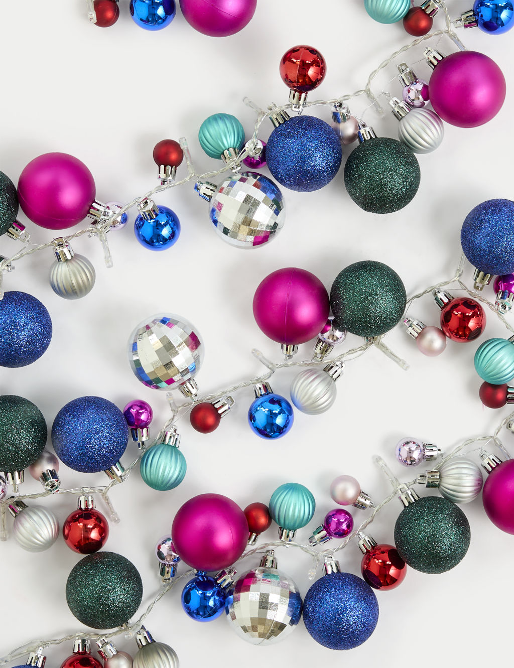 Light up bauble garland Light up bauble garland