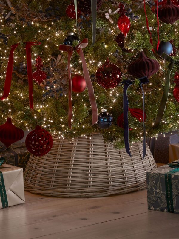 Rattan christmas tree ring