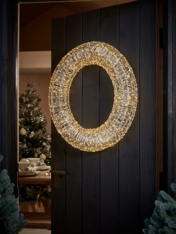 Super lit naked wire outdoor wreath