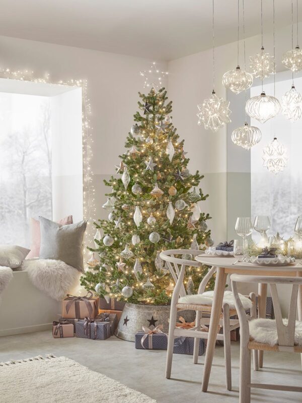 Young pine pre-lit christmas tree - 6ft