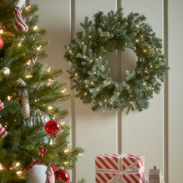 Young Pine Pre-Lit Wreath