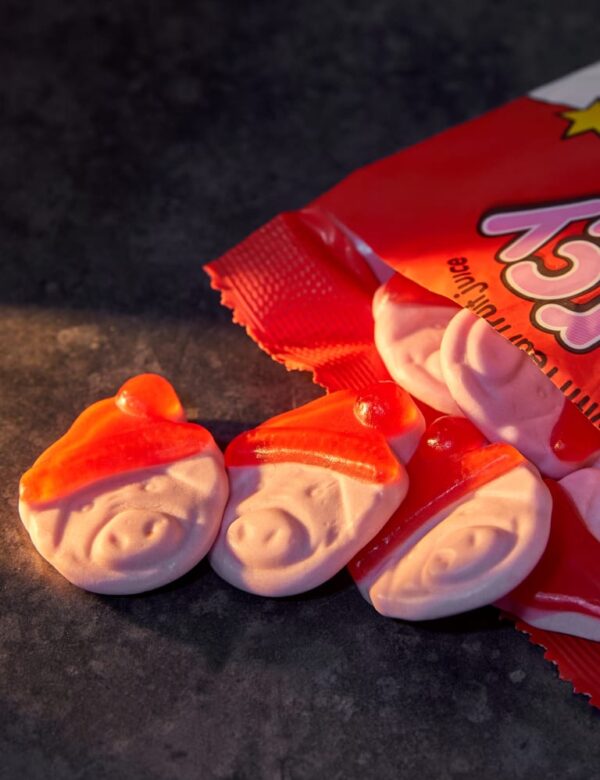 Christmas percy pig™ letterbox hamper - image 3