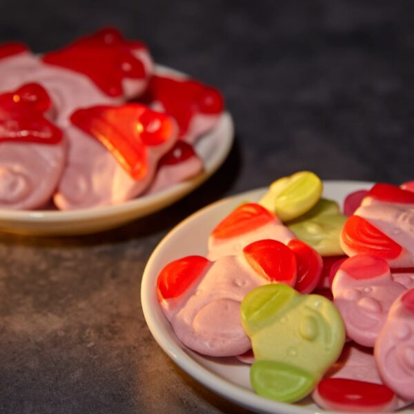 Alternative view of Christmas Percy Pig™ Letterbox Hamper