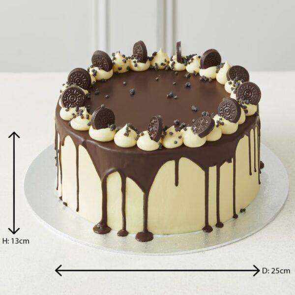 Extra large cookies & cream cake (serves 32) | m&s