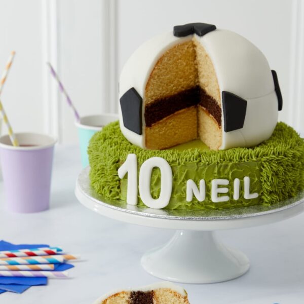 Personalised football cake (serves 36) - image 3