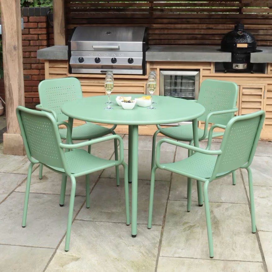 Porto 4 seater round garden table & chairs Porto 4 seater round garden table & chairs