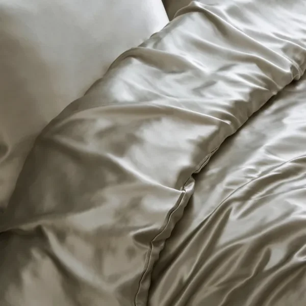 Dorma 100% silk duvet cover - image 3